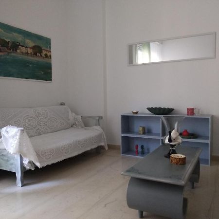 Experience An Easy Living Place Downtown In Atenas Exterior foto