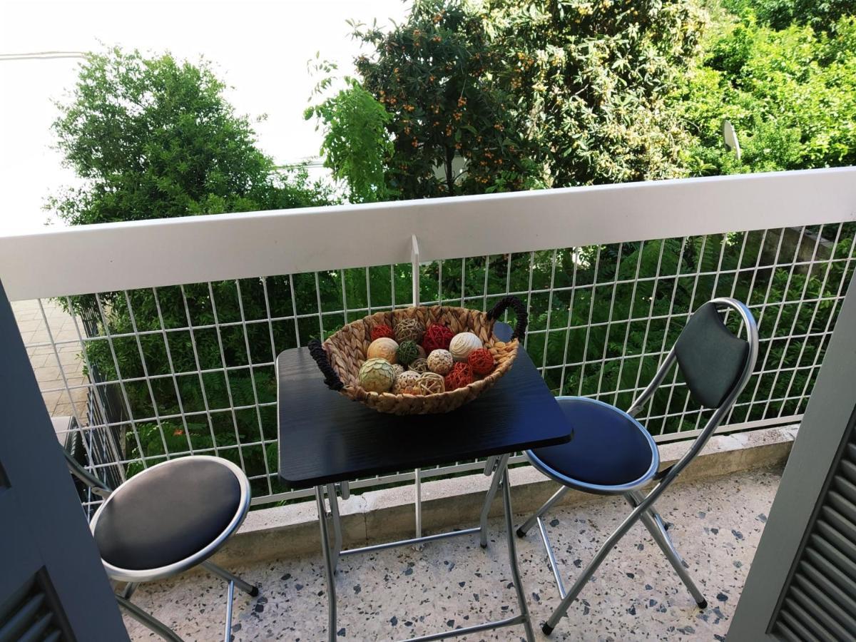 Experience An Easy Living Place Downtown In Atenas Exterior foto